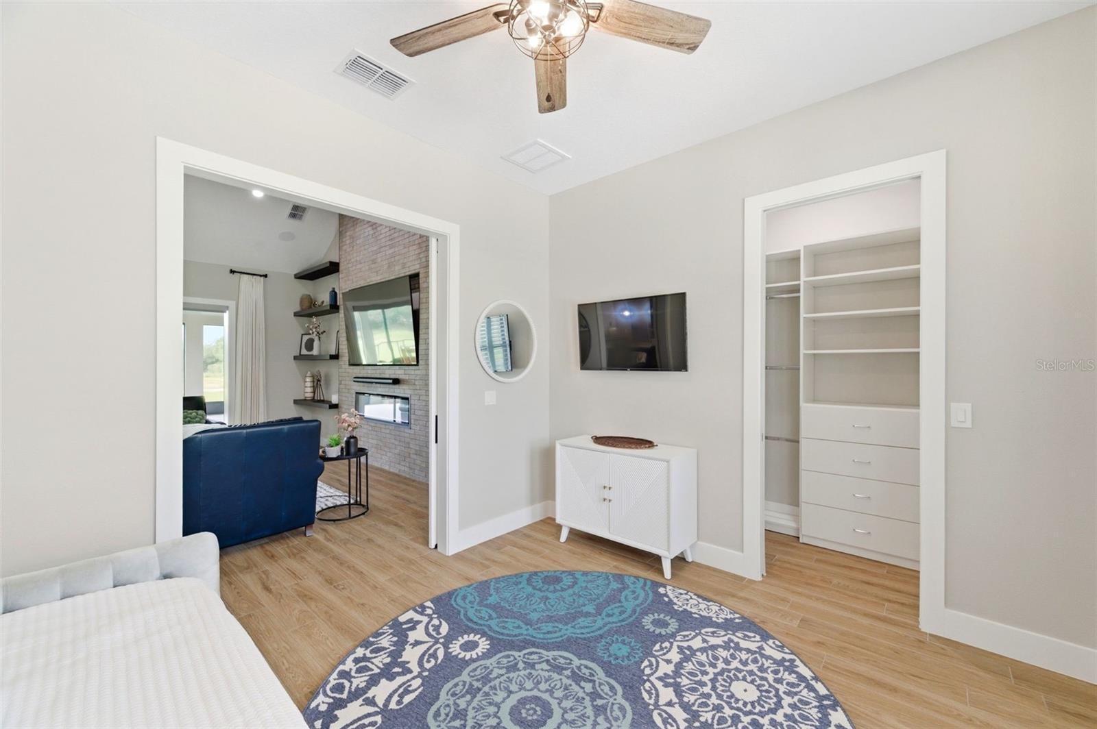 37904 Trilby Rd Property Photo 25