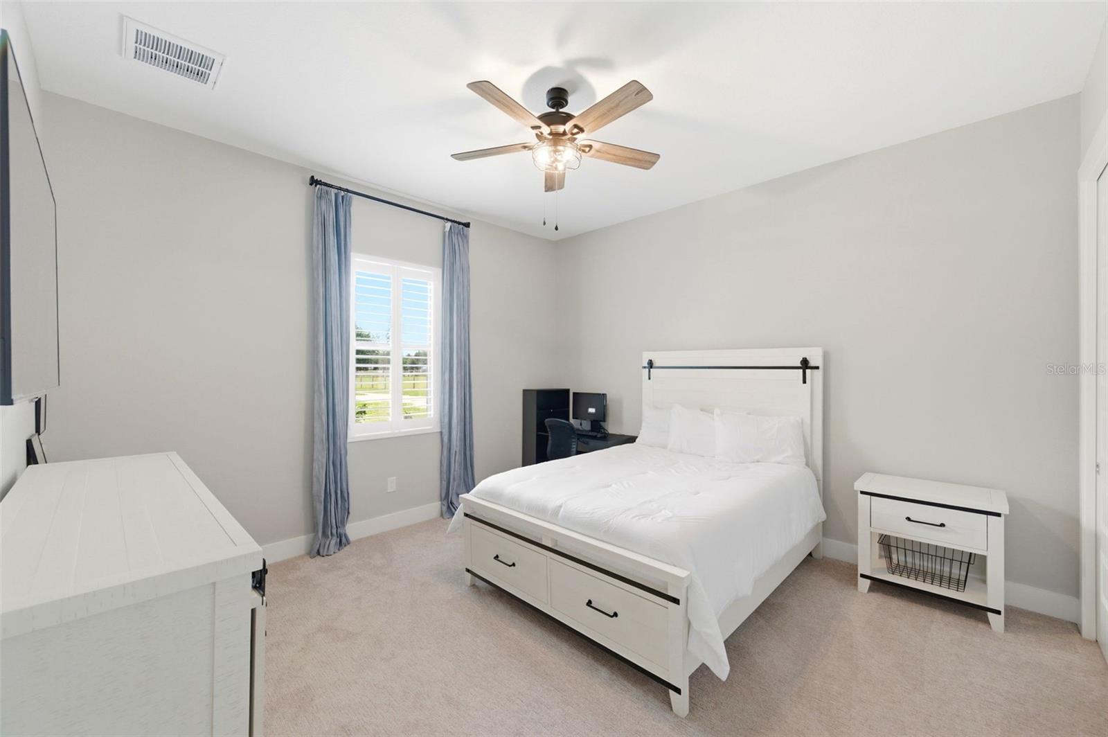 37904 Trilby Rd Property Photo 31