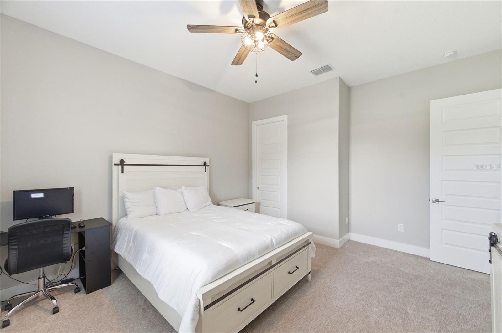37904 Trilby Rd Property Photo 33