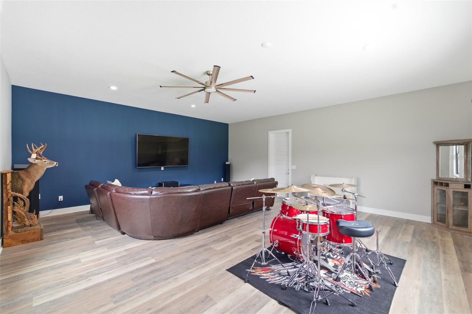 37904 Trilby Rd Property Photo 63