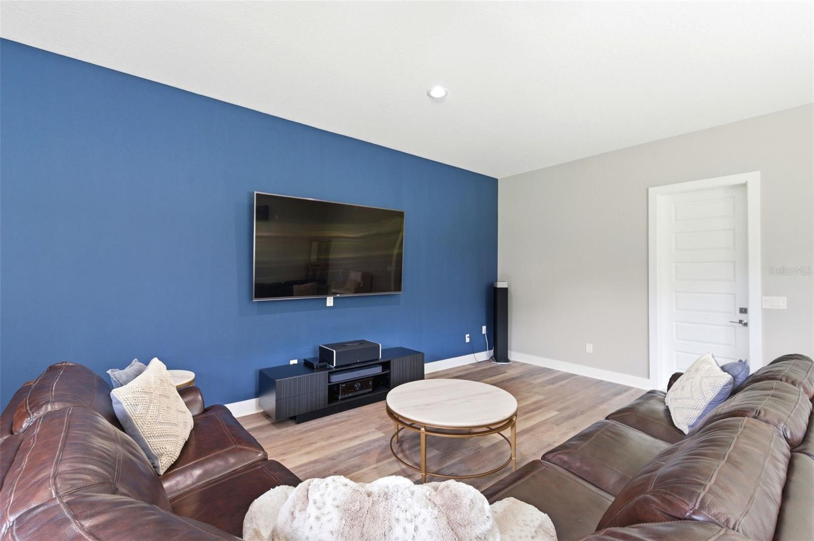 37904 Trilby Rd Property Photo 64