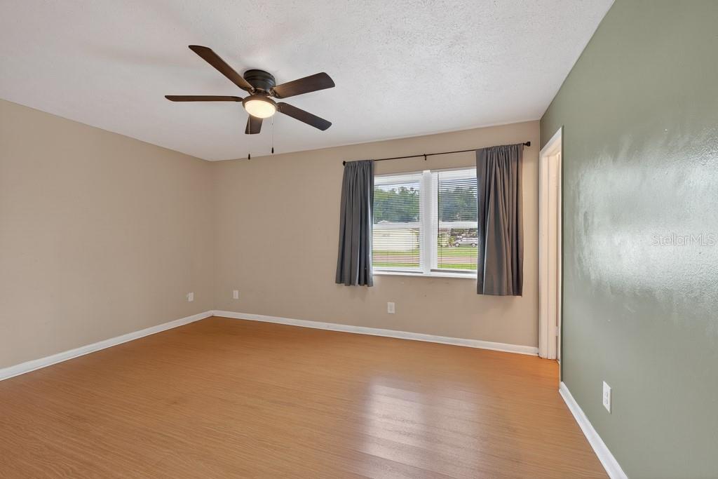 5127 Pine St Property Photo 12