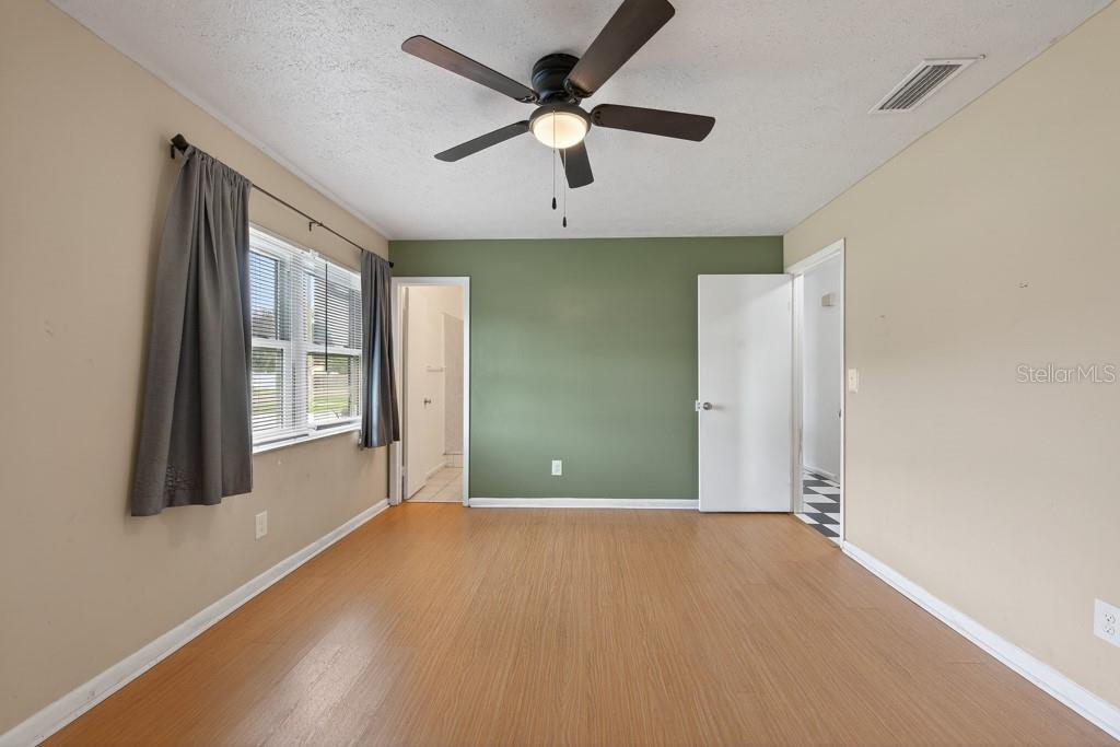 5127 Pine St Property Photo 13
