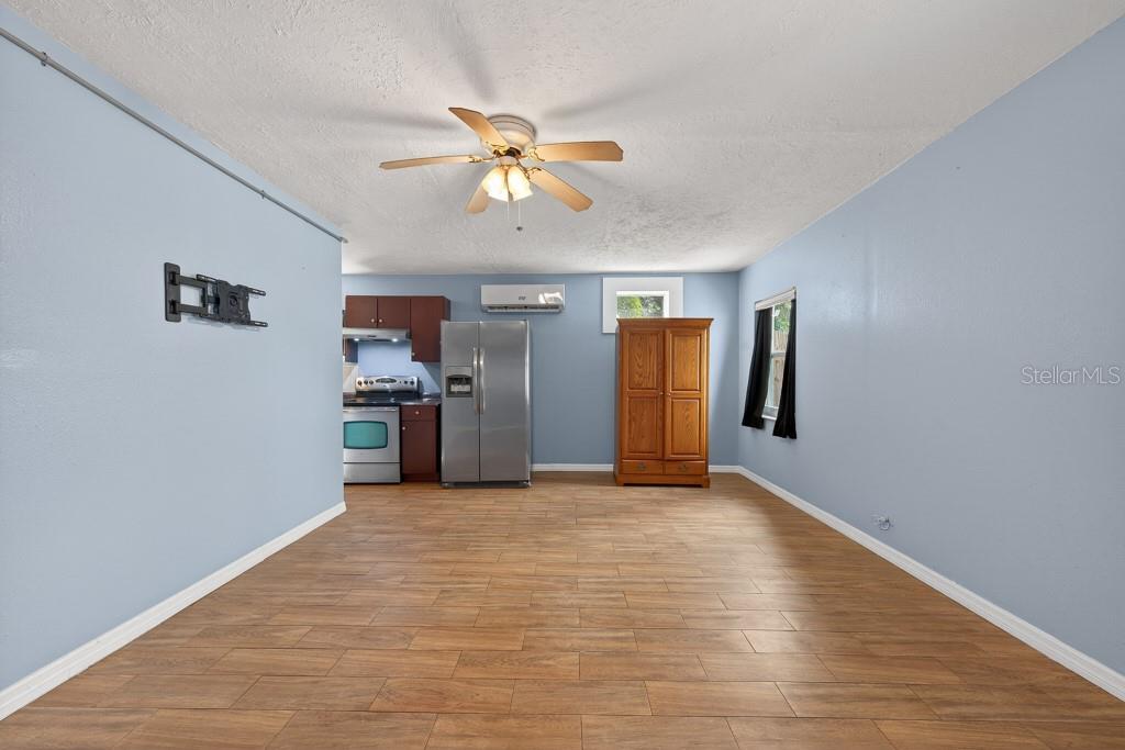 5127 Pine St Property Photo 24