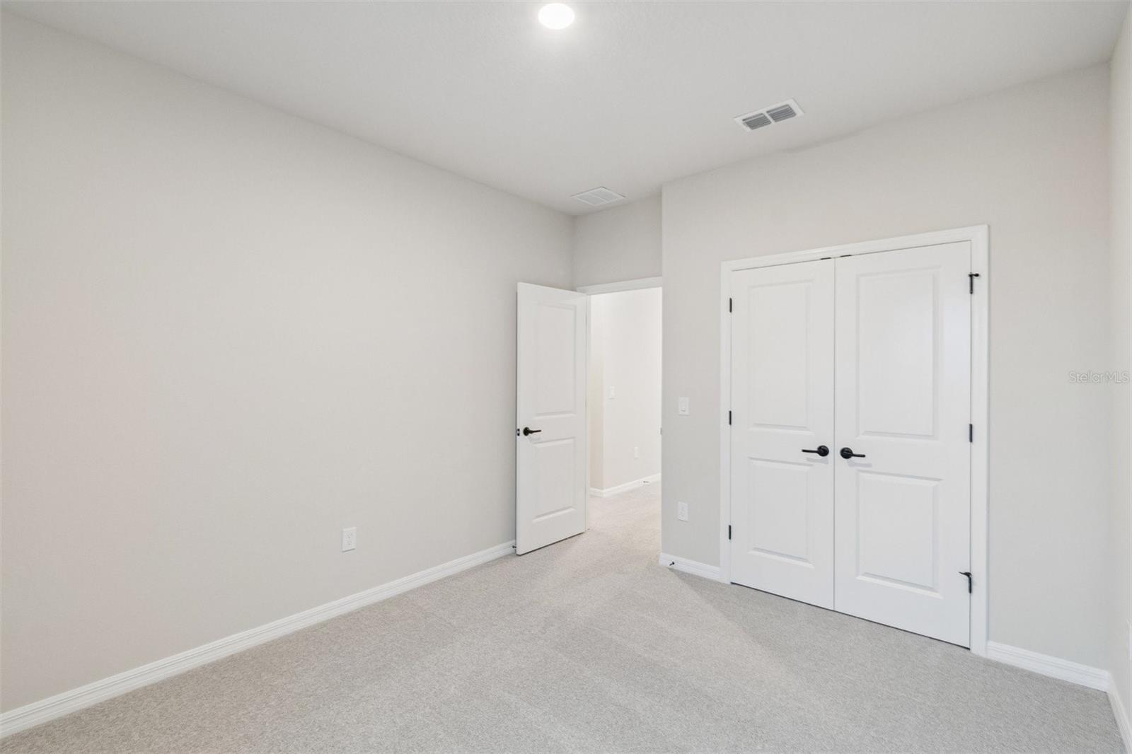 3211 Voyager Ave Property Photo 22