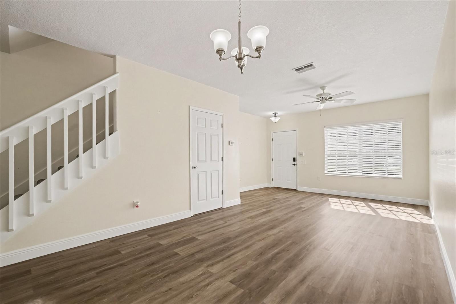 12369 Berkeley Square Dr Property Photo 5