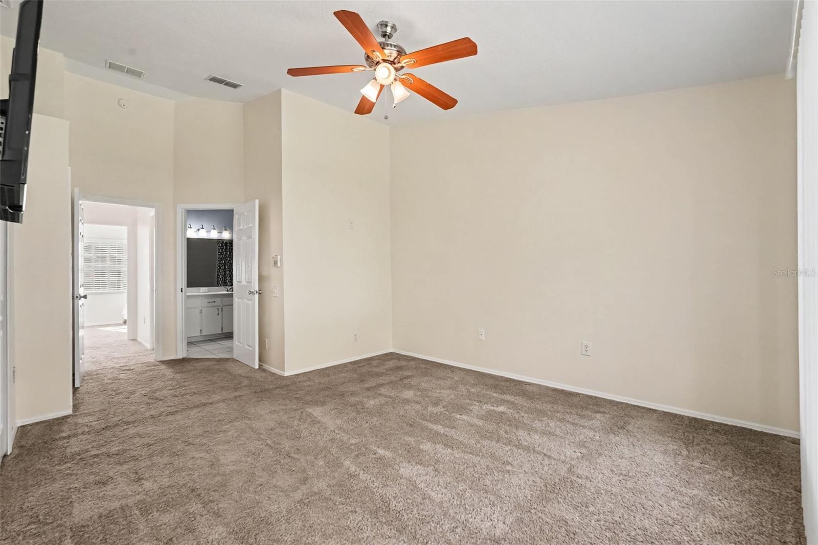 12369 Berkeley Square Dr Property Photo 13