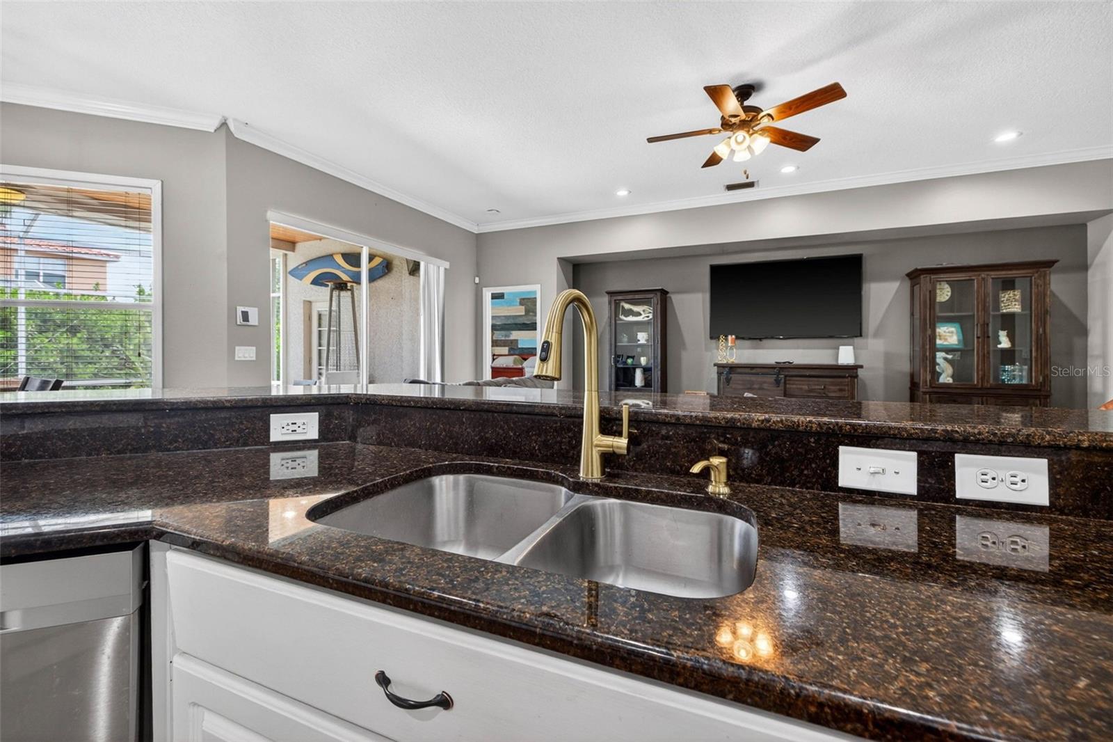 18127 Heron Walk Dr Property Photo 6