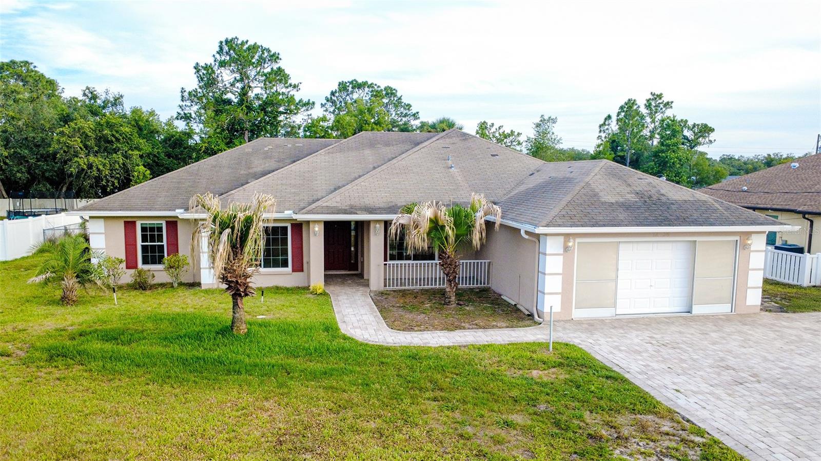 12036 Penguin Ave Property Photo 4