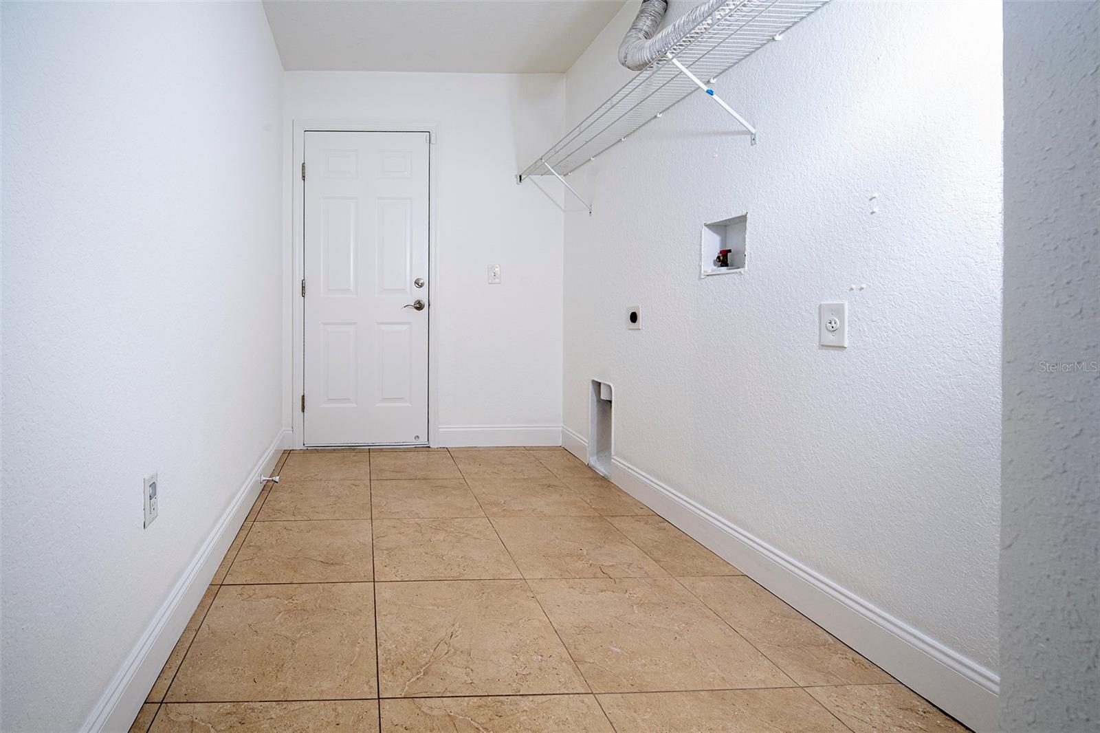 12036 Penguin Ave Property Photo 26