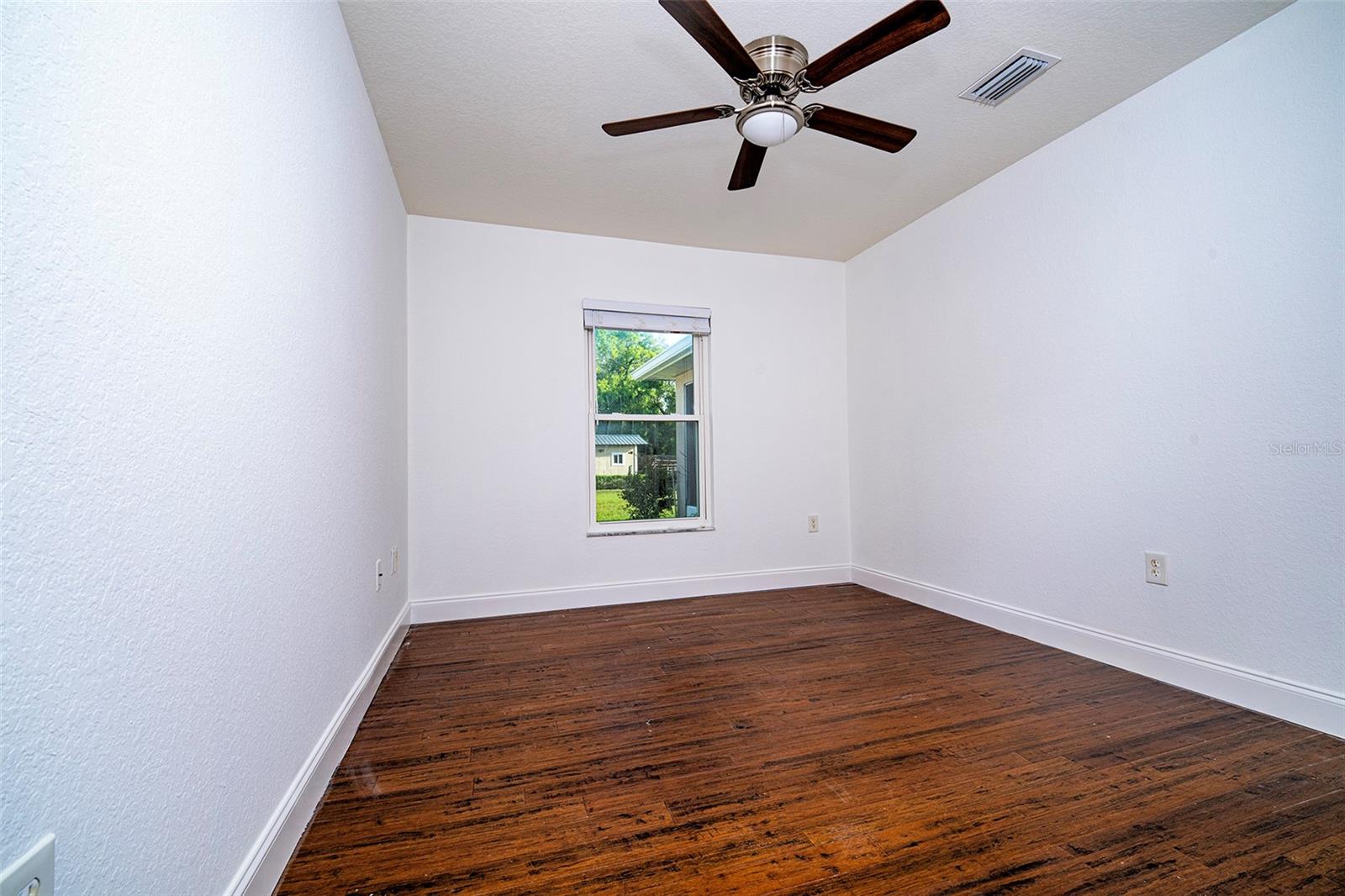 12036 Penguin Ave Property Photo 27