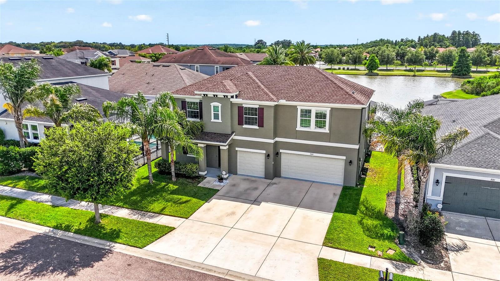 7109 BAY LAUREL CT