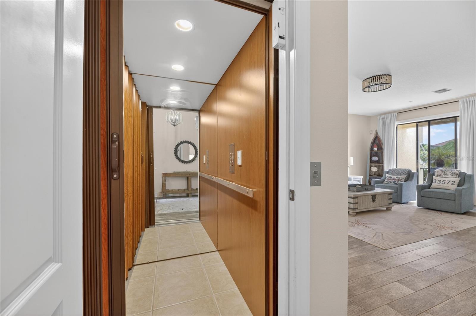 6408 Mayra Shores Ln Property Photo 10