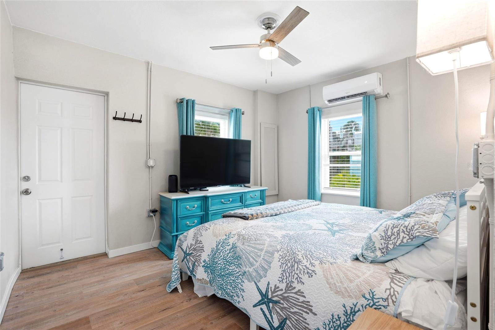 14135 Palm St Property Photo 28