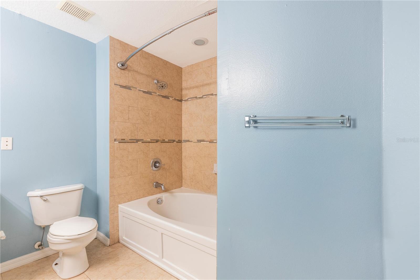 3205 Bay Club Cir #3205 Property Photo 32