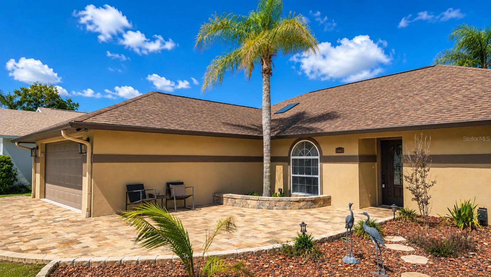 6441 Silver Oaks Dr Property Photo 3