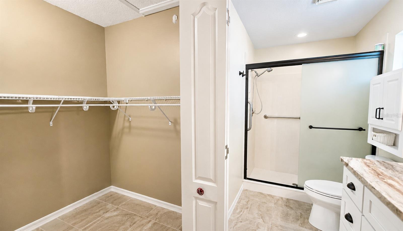 6441 Silver Oaks Dr Property Photo 19