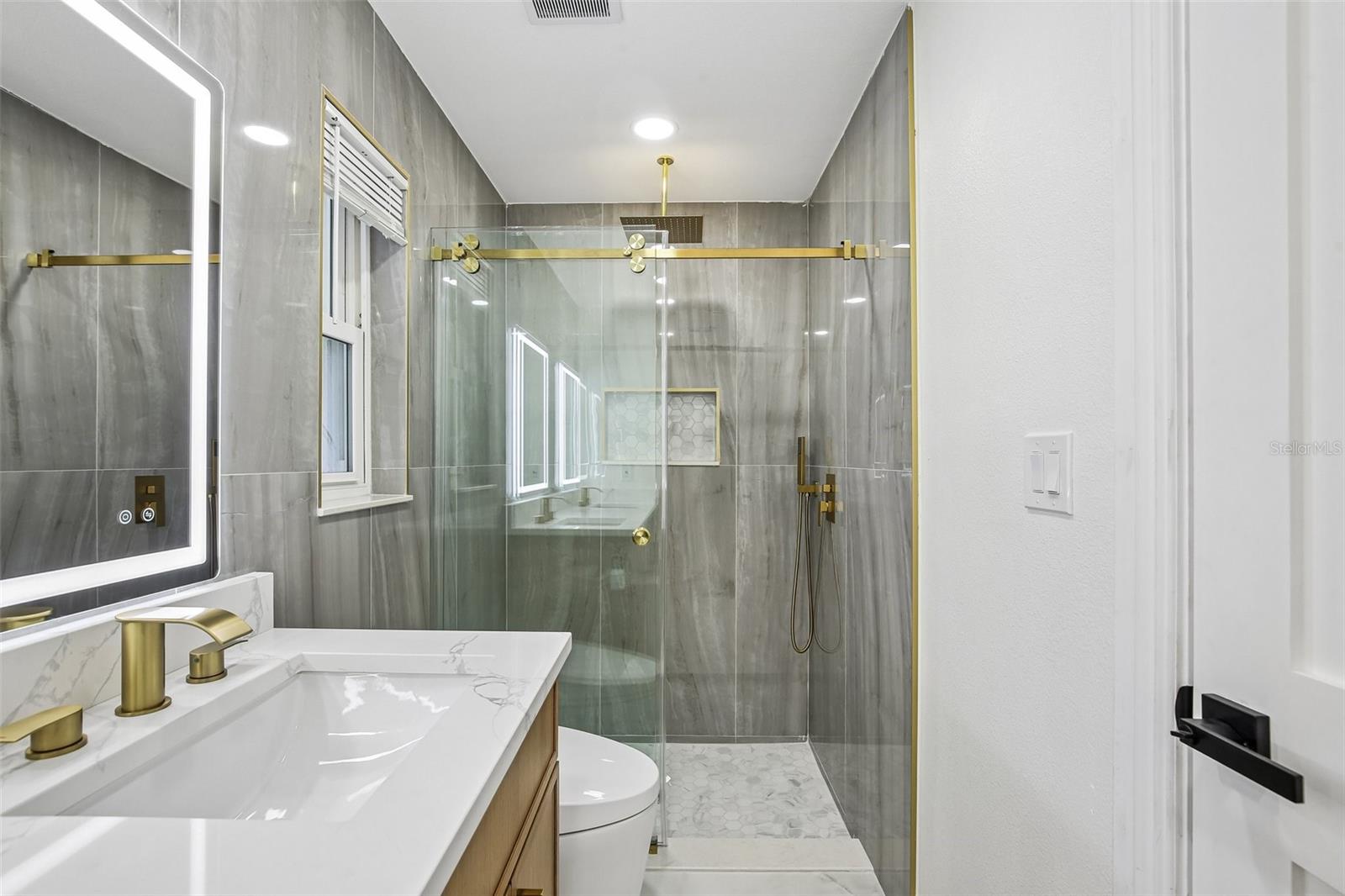 2230 Albright Dr Property Photo 14