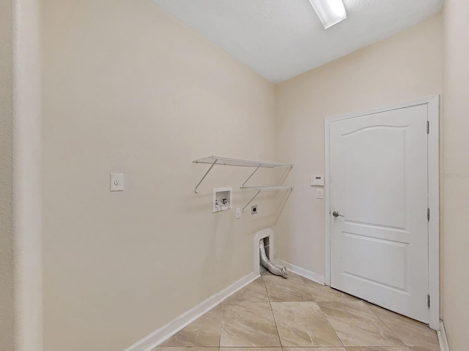 2422 Allegheny Valley St Property Photo 36