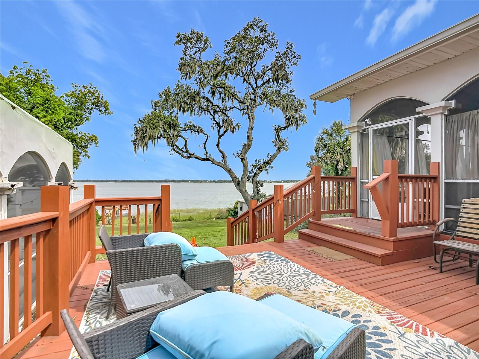 331 Bay St Property Photo 5