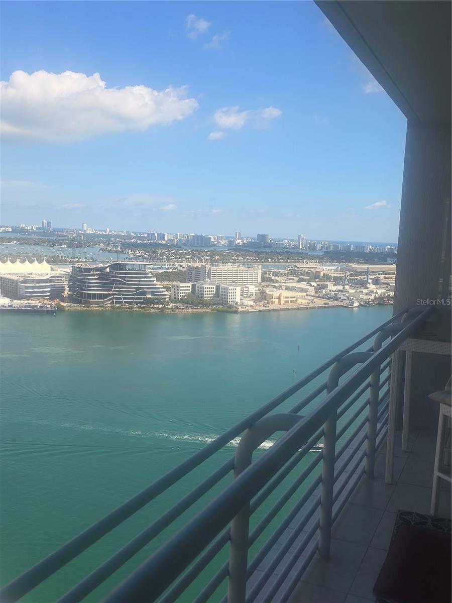 335 S Biscayne Blvd #3400 Property Photo 5