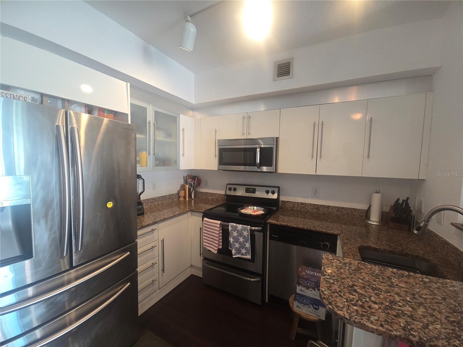 335 S Biscayne Blvd #3400 Property Photo 9