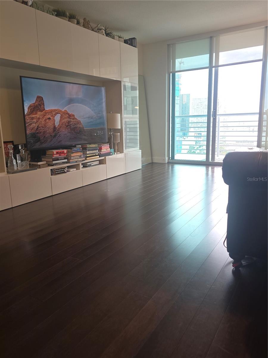335 S Biscayne Blvd #3400 Property Photo 17