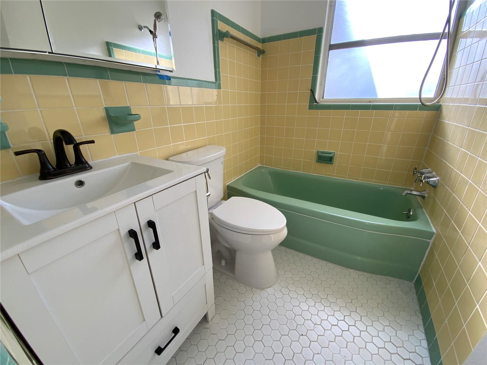1404 Corey Way S Property Photo 9