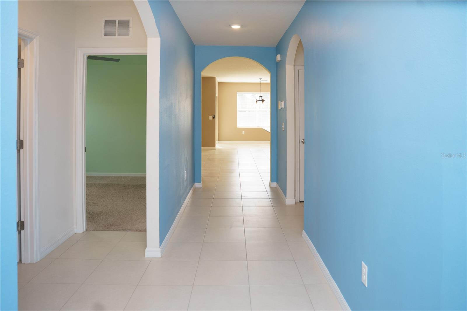 2614 Greenleaf Ter Property Photo 4