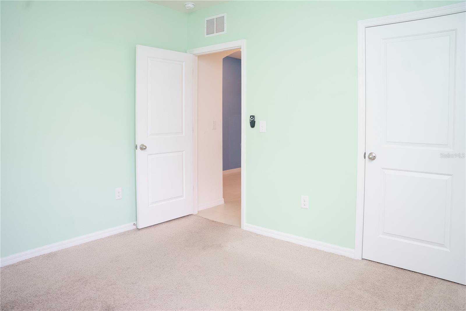 2614 Greenleaf Ter Property Photo 9