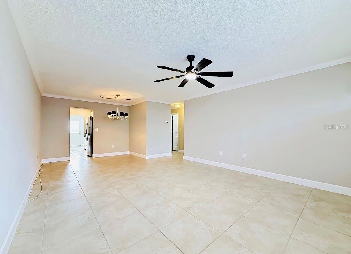 6025 Shore Blvd S #106 Property Photo 4