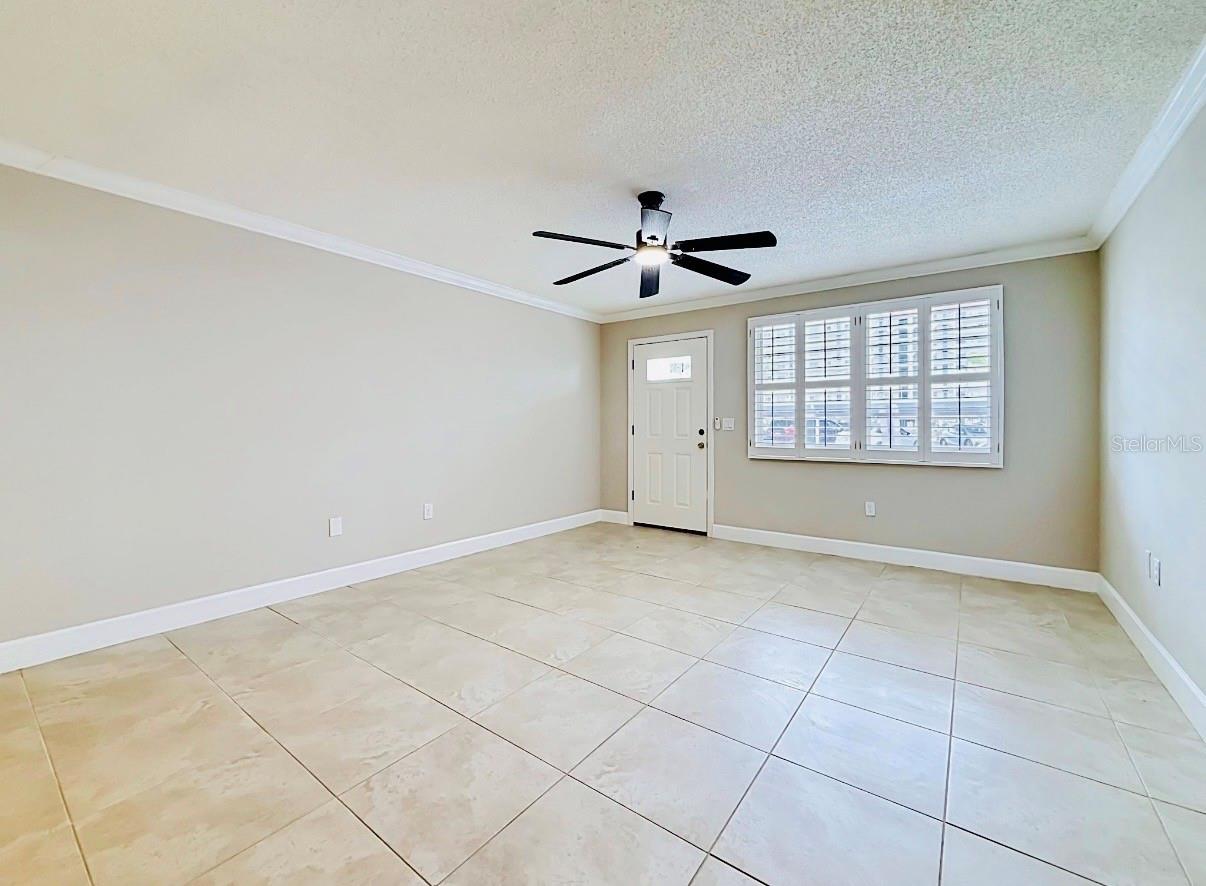 6025 Shore Blvd S #106 Property Photo 6