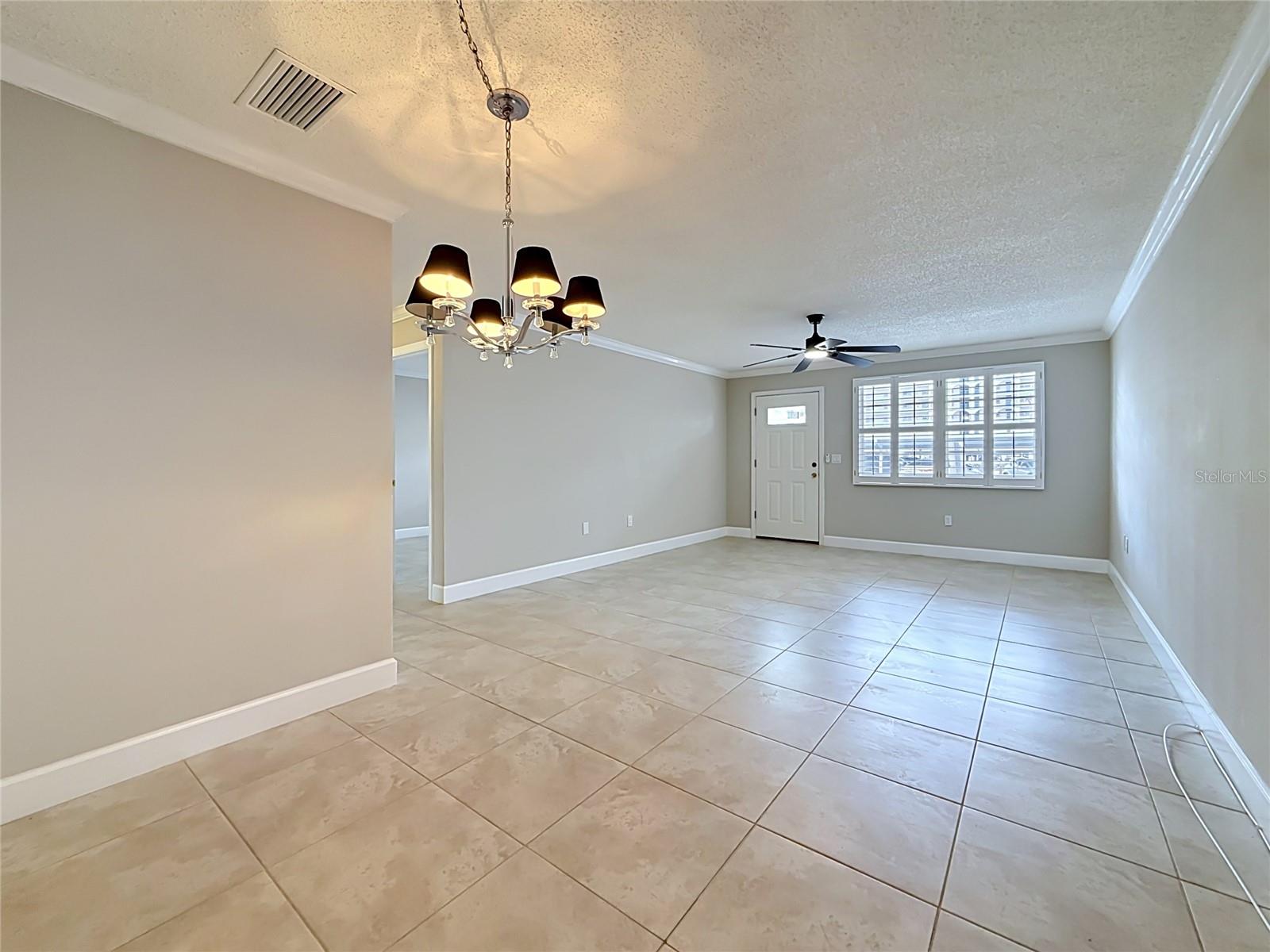 6025 Shore Blvd S #106 Property Photo 11