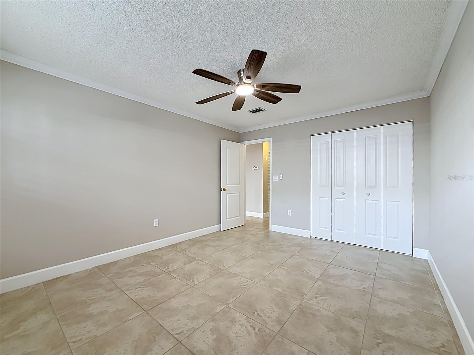 6025 Shore Blvd S #106 Property Photo 31