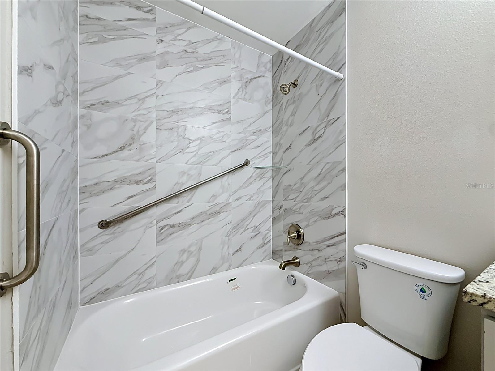 6025 Shore Blvd S #106 Property Photo 41