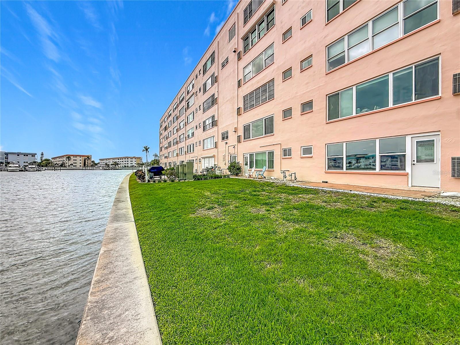 6025 Shore Blvd S #106 Property Photo 46