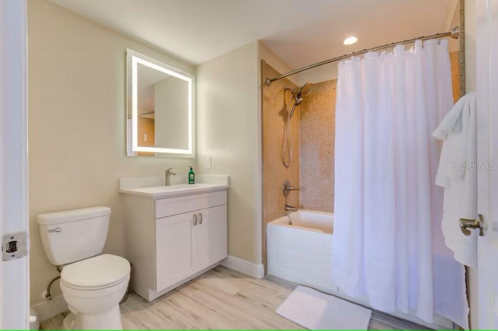 13415 Blue Heron Beach Dr #1201 Property Photo 14
