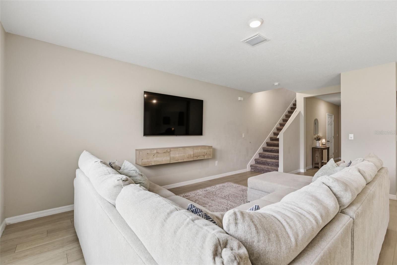 12950 Pasture Woods Pl Property Photo 6