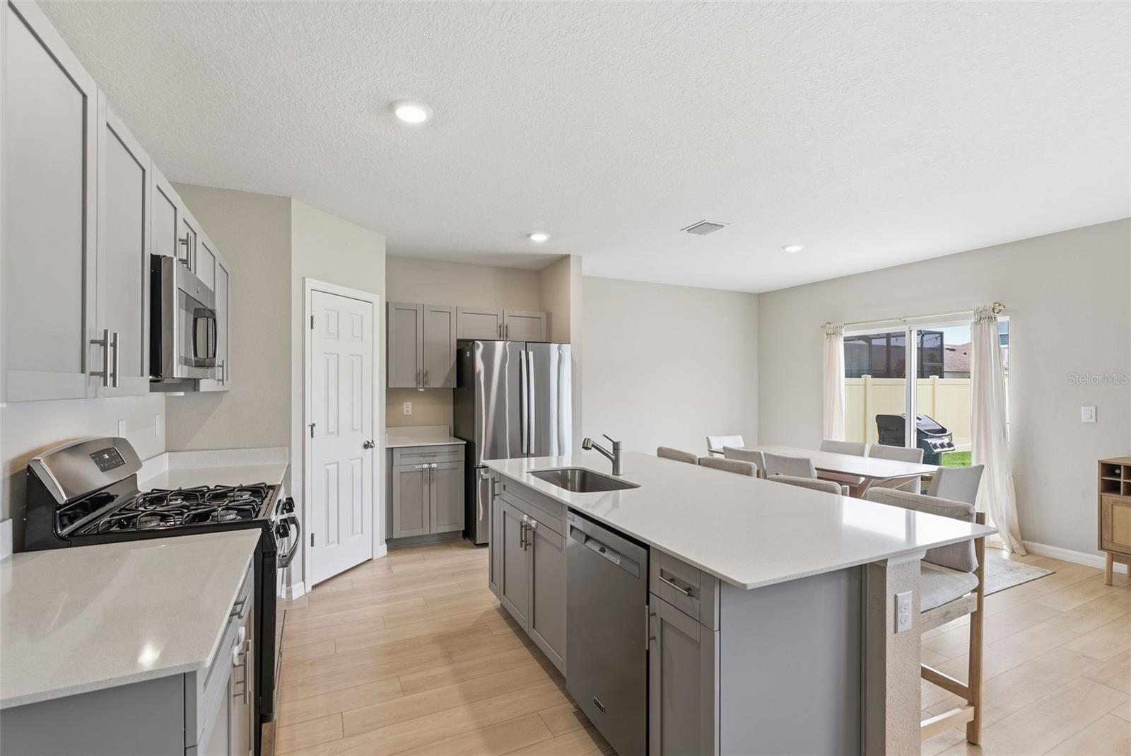 12950 Pasture Woods Pl Property Photo 7