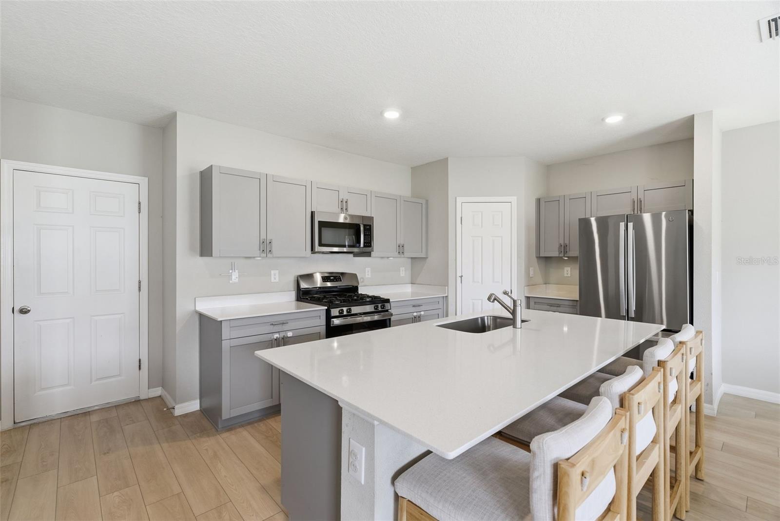 12950 Pasture Woods Pl Property Photo 8