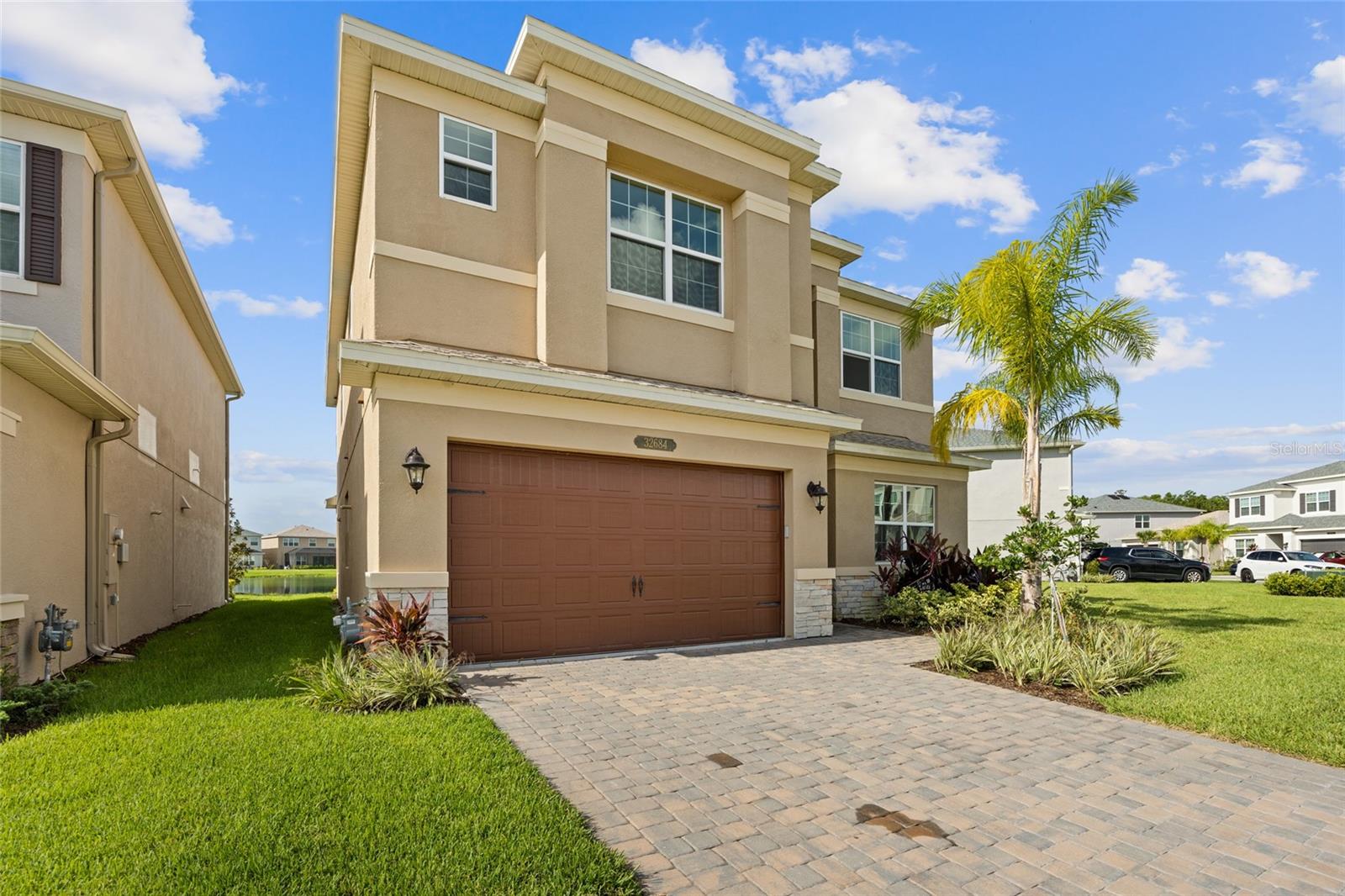32684 Tamarind Grove Ln Property Photo 3