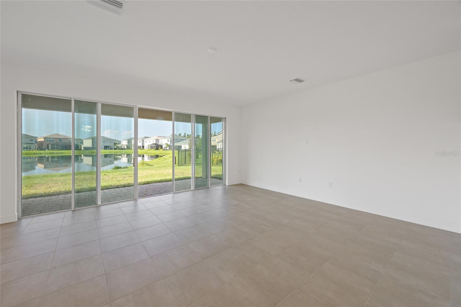 32684 Tamarind Grove Ln Property Photo 10