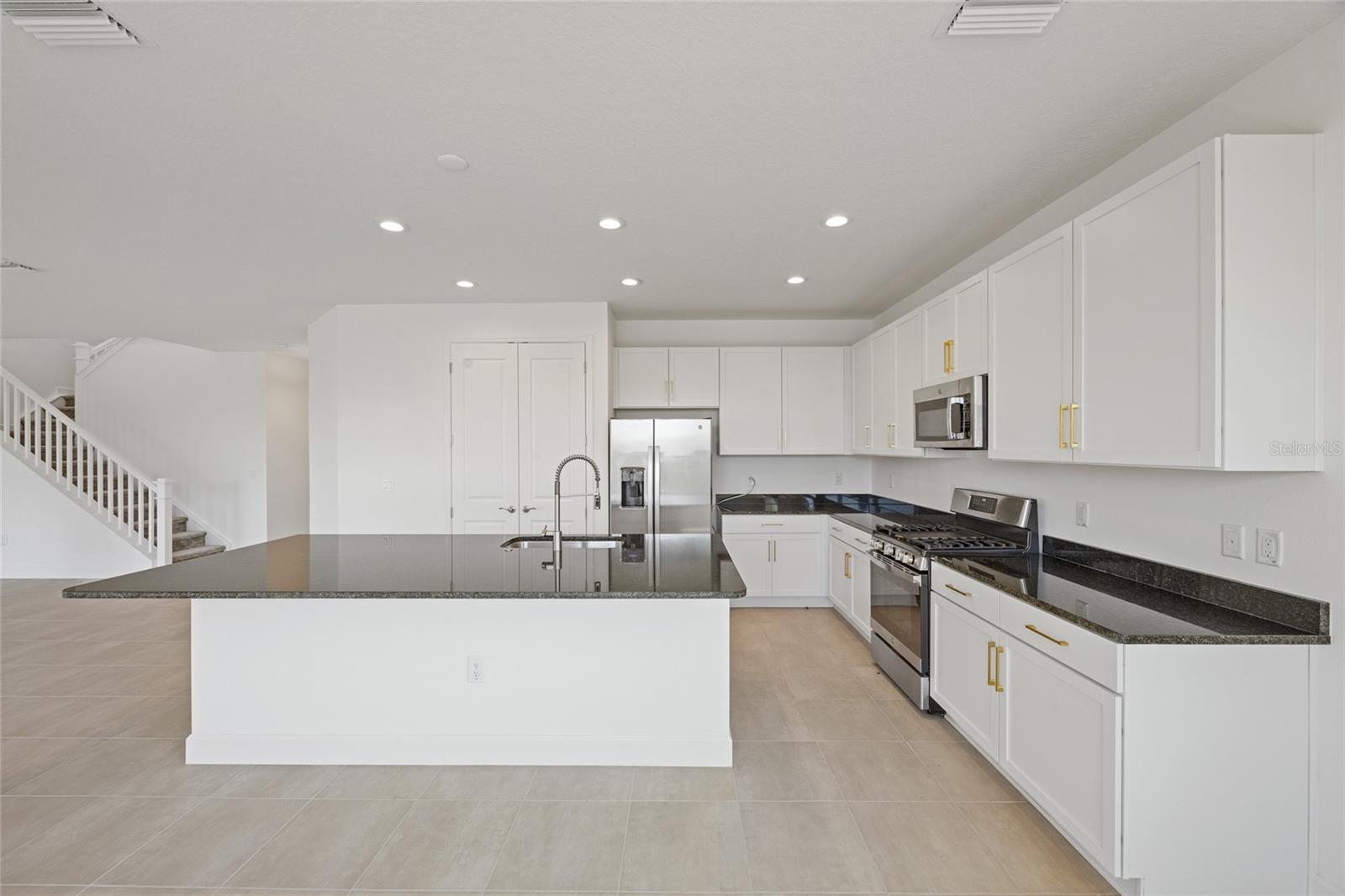 32684 Tamarind Grove Ln Property Photo 17