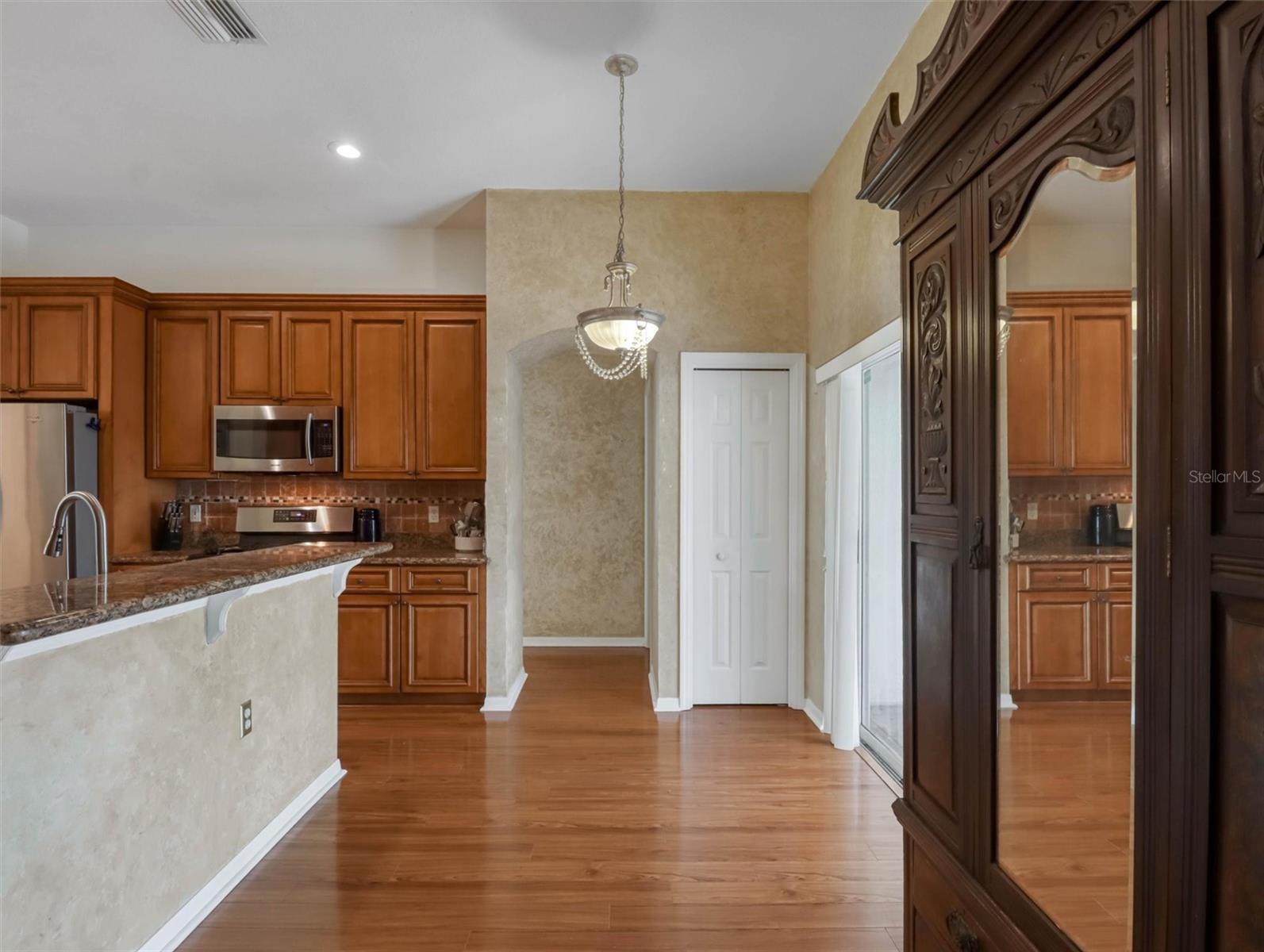 10110 Whisper Pointe Dr Property Photo 16
