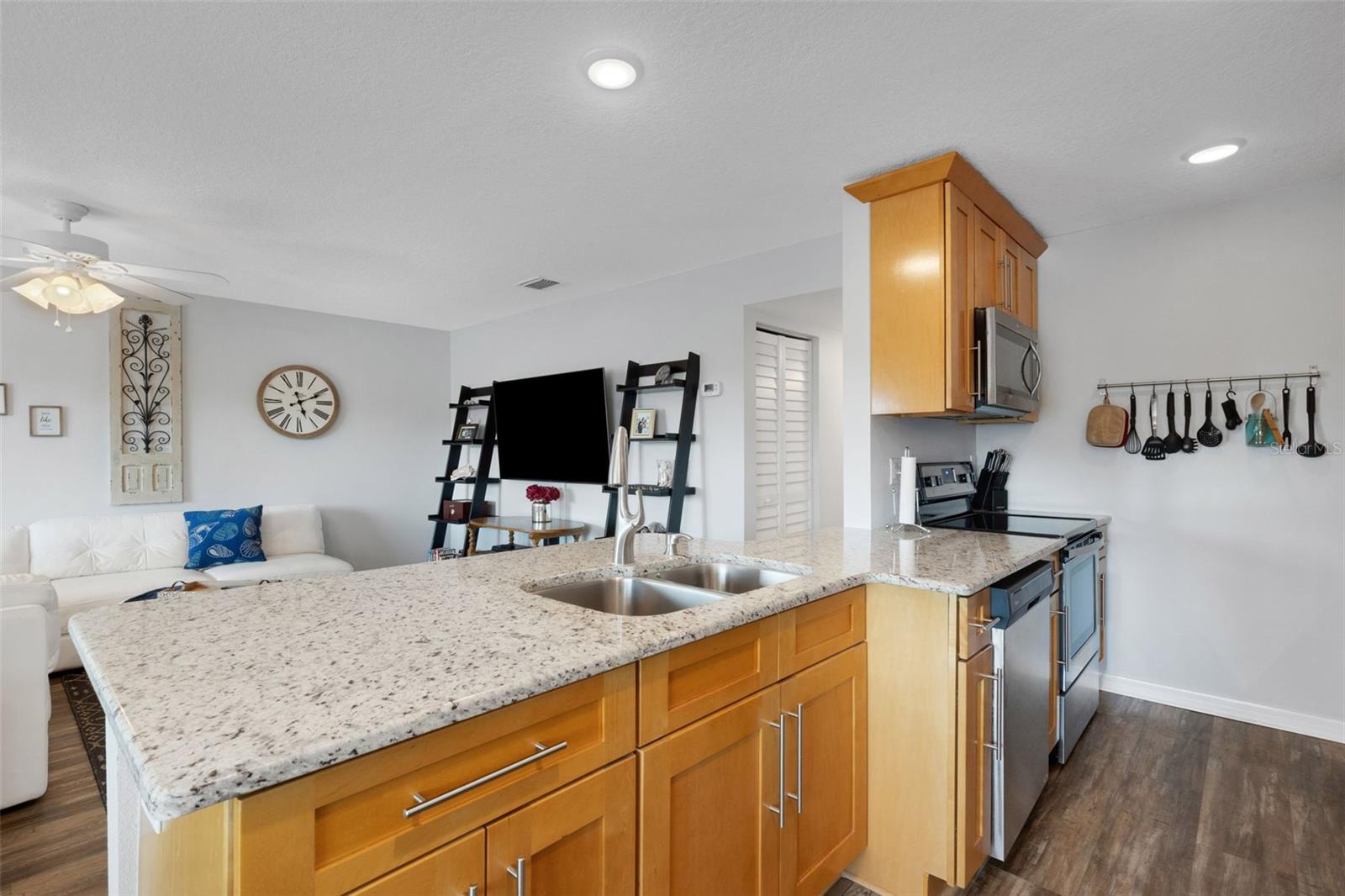 8039 Garden Dr #109 Property Photo 14