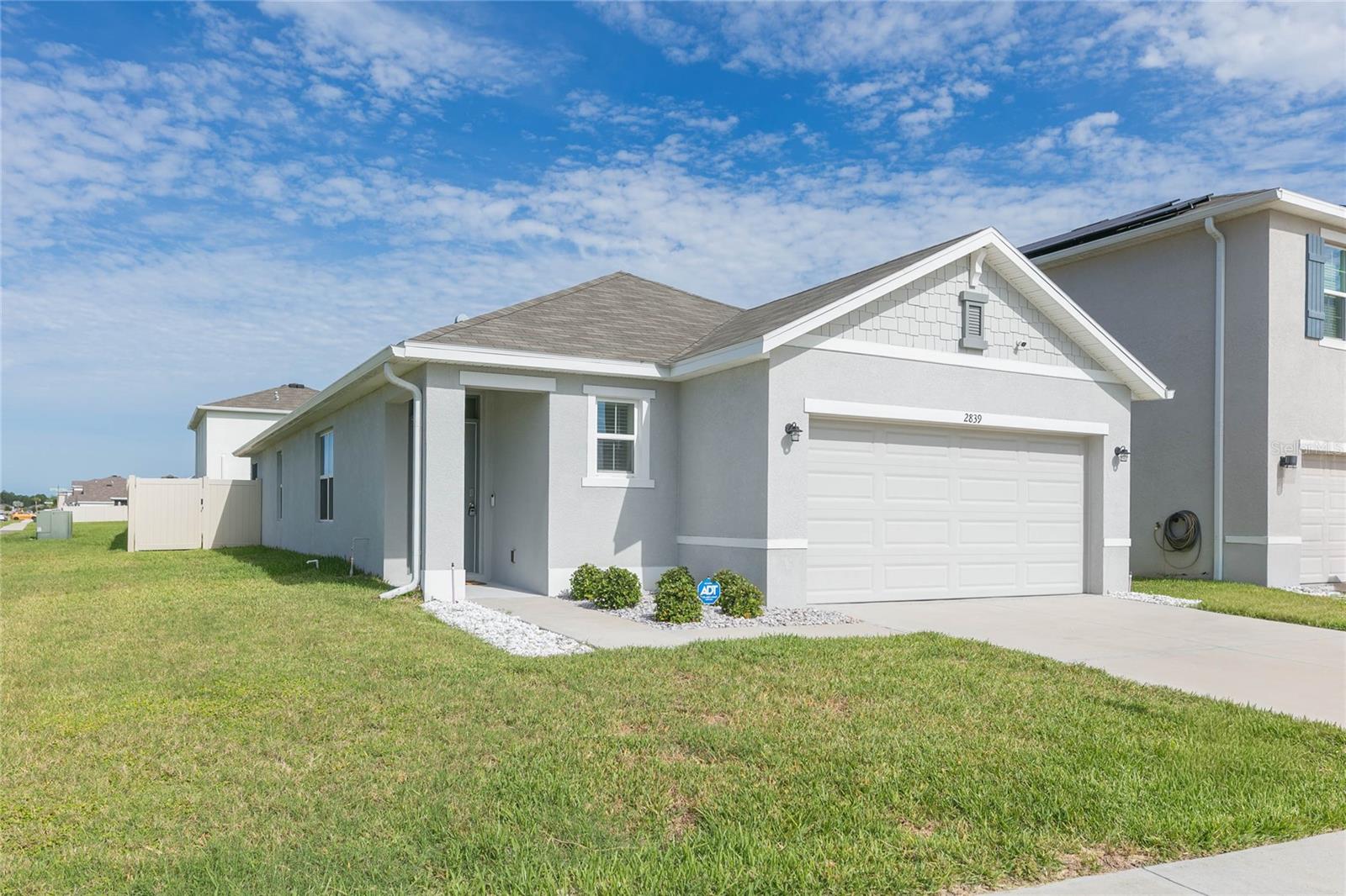 2839 Maiden Grass Isle Property Photo 2