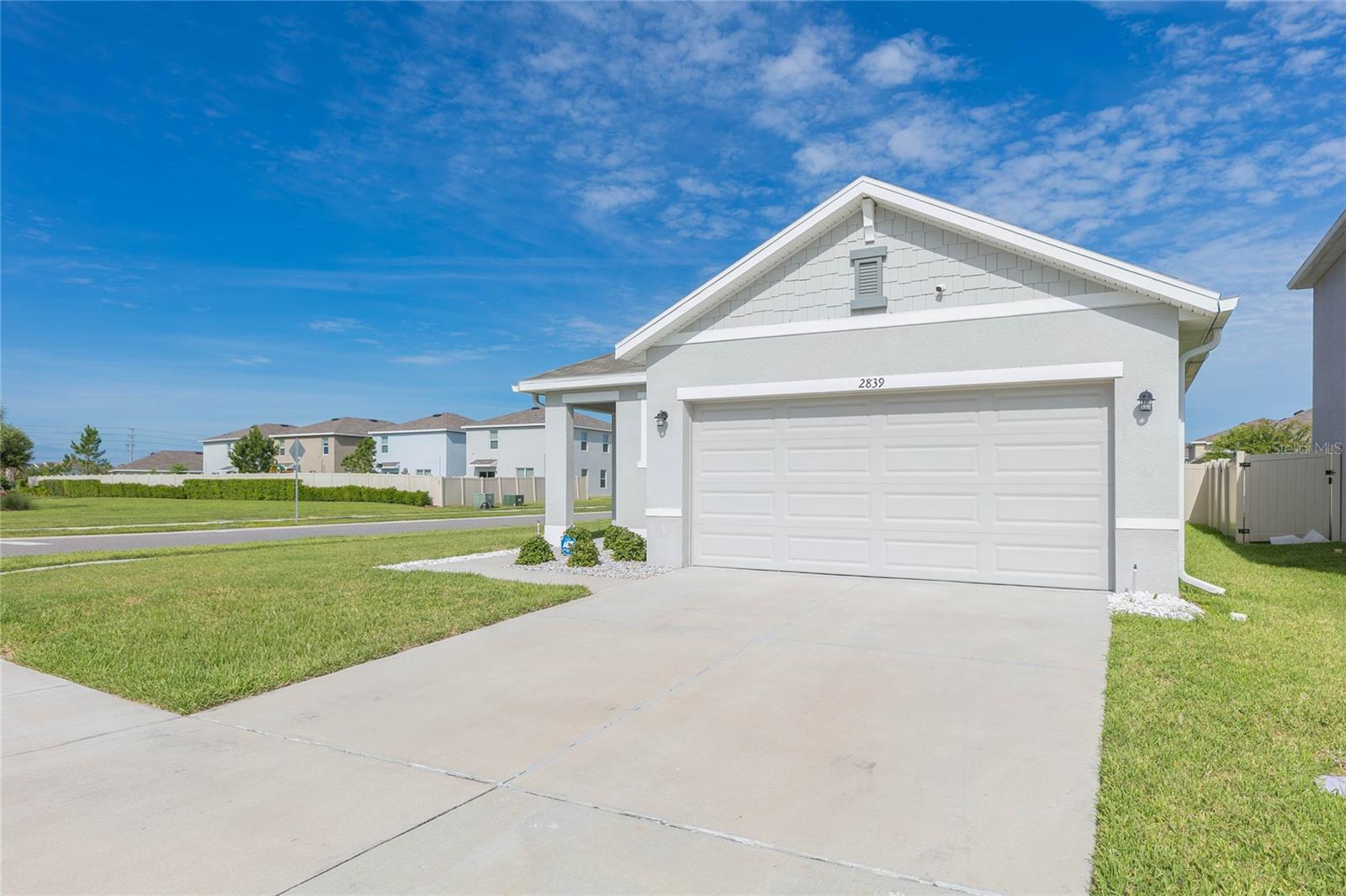 2839 Maiden Grass Isle Property Photo 3