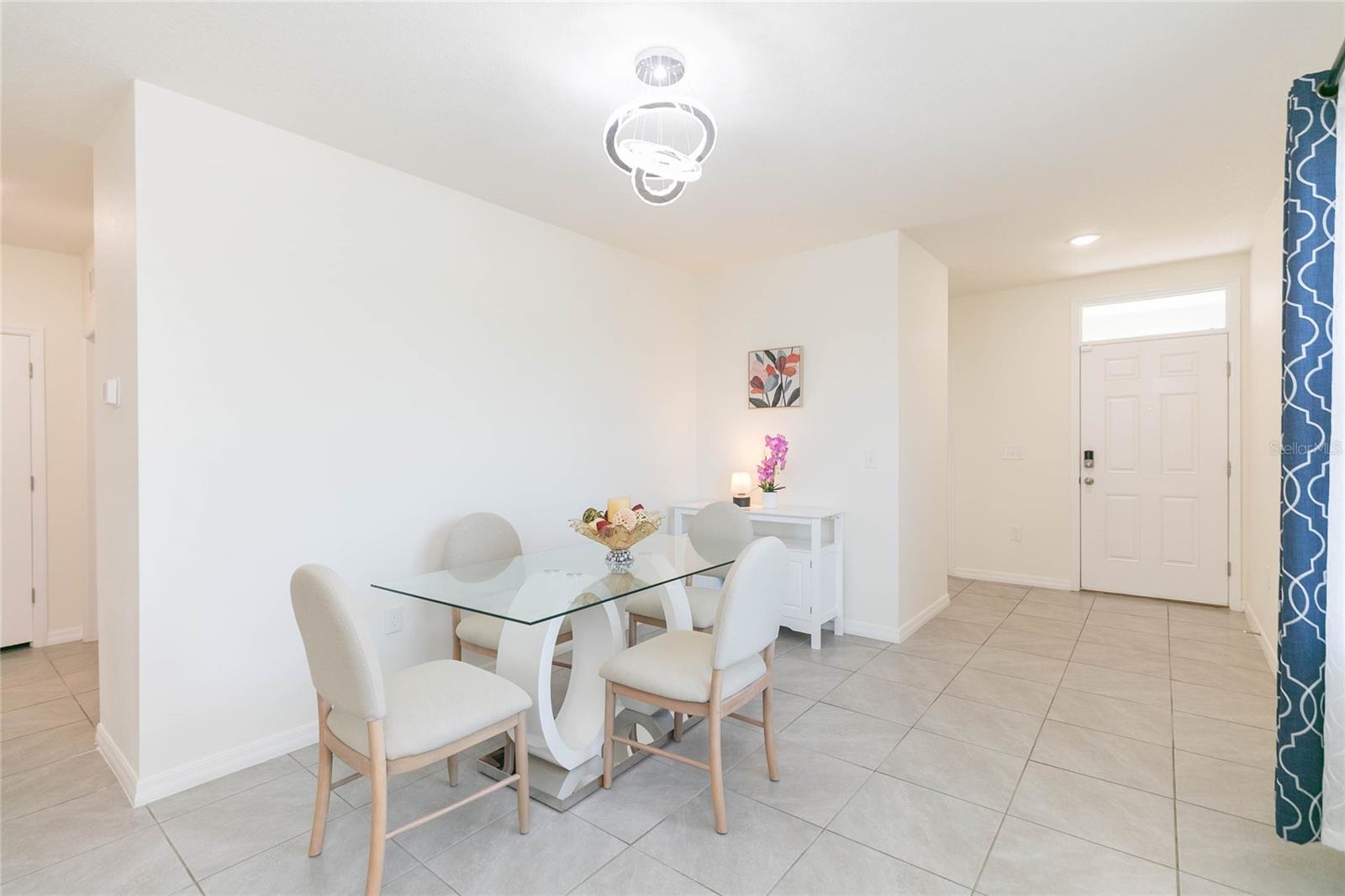 2839 Maiden Grass Isle Property Photo 8