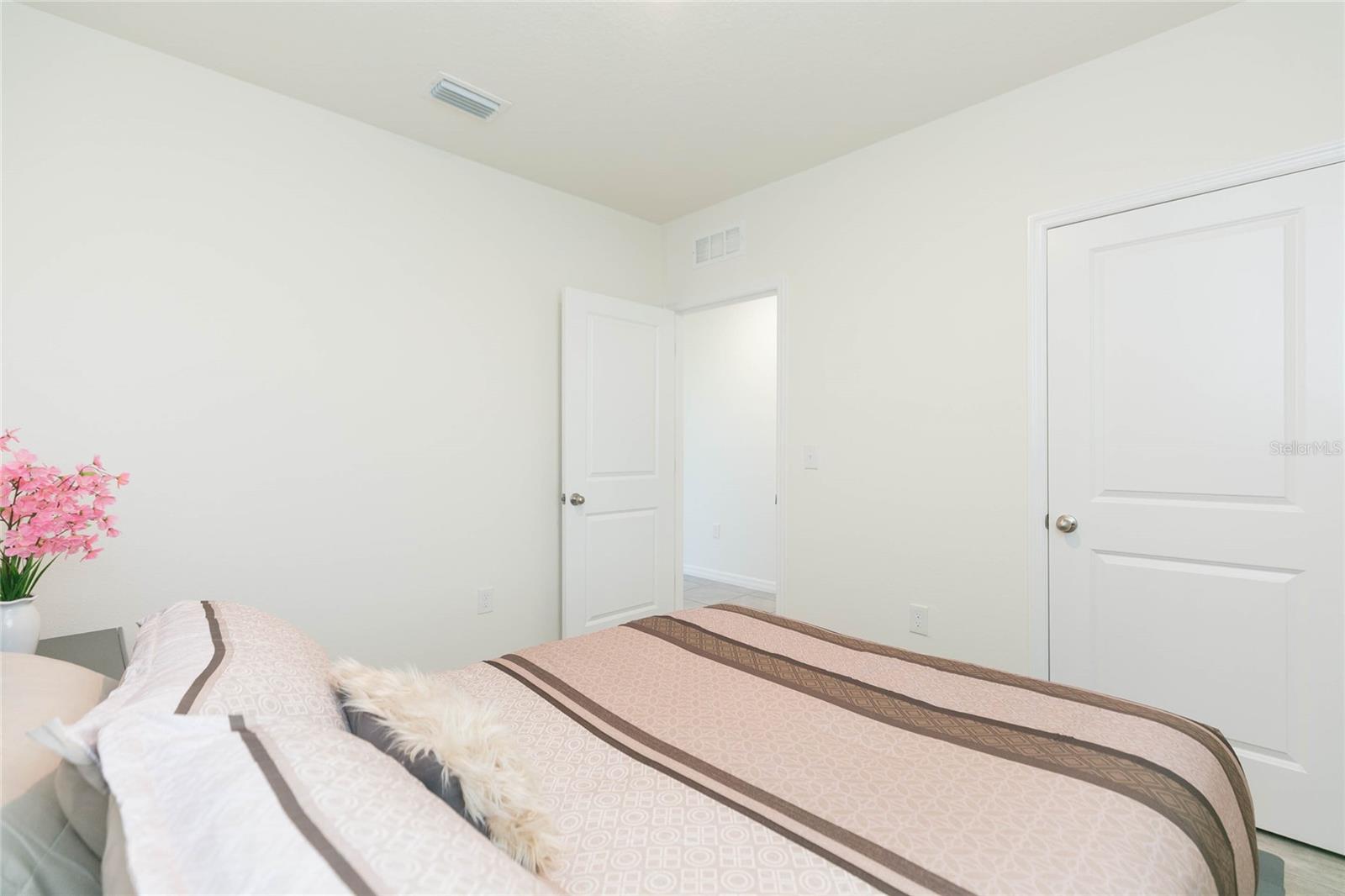 2839 Maiden Grass Isle Property Photo 13