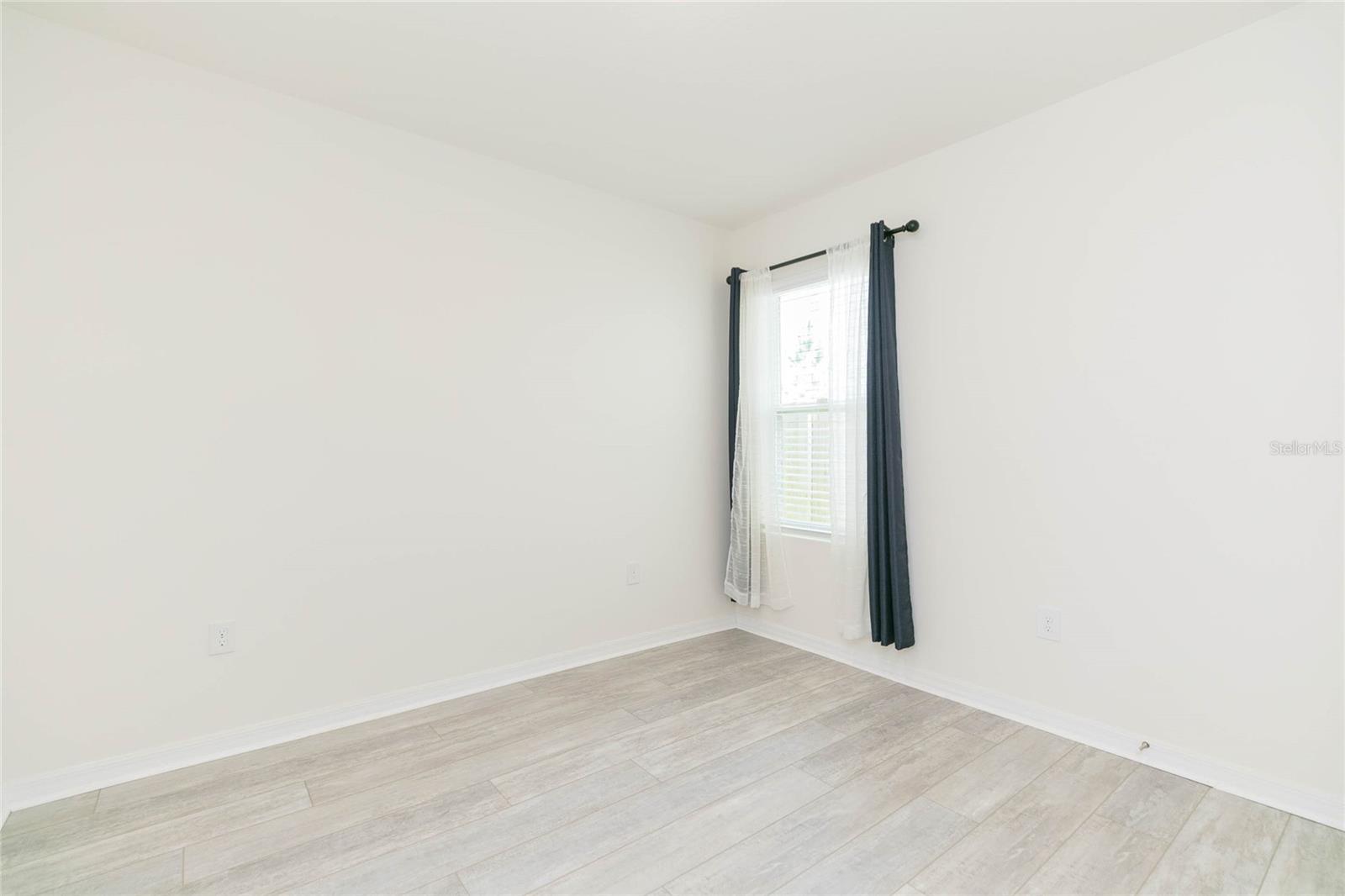 2839 Maiden Grass Isle Property Photo 14